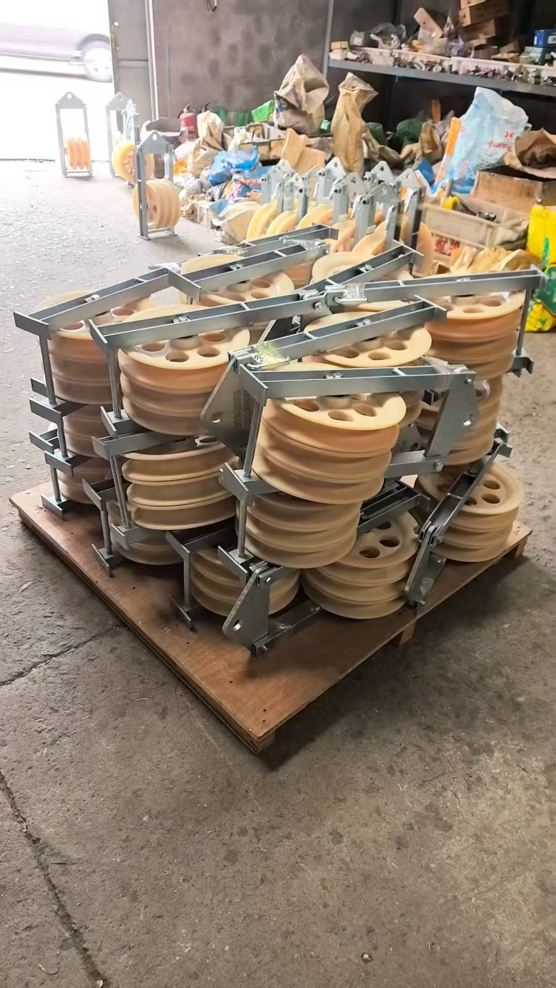 Son şirket blogları hakkında Nakliye hattı projeleri için doğru kasılma karşıtı çelik tel ipi nasıl seçilir