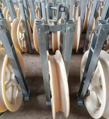 satın al Durable 1040mm Wheel Nylon Stringing Pulley Block with Galvanized Surface for Power Line Construction online manufacture