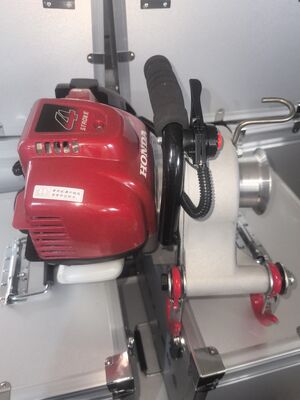 satın al 700 kg kapasiteli taşınabilir kablo besleyicisi ve verimli kablo yatırımı için Honda GX50 benzinli motoru online manufacture