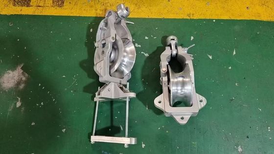 Φ178×76 Transmisyon hattı kablosu kurulum katmanı için 10KN nominal yükü olan Crossarm monte edilmiş ipleme bloğu